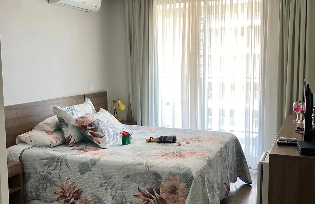 Suíte Reversível-Casal ou Solteiro-Via Premiere-Riocentro-Barra da Tijuca-1